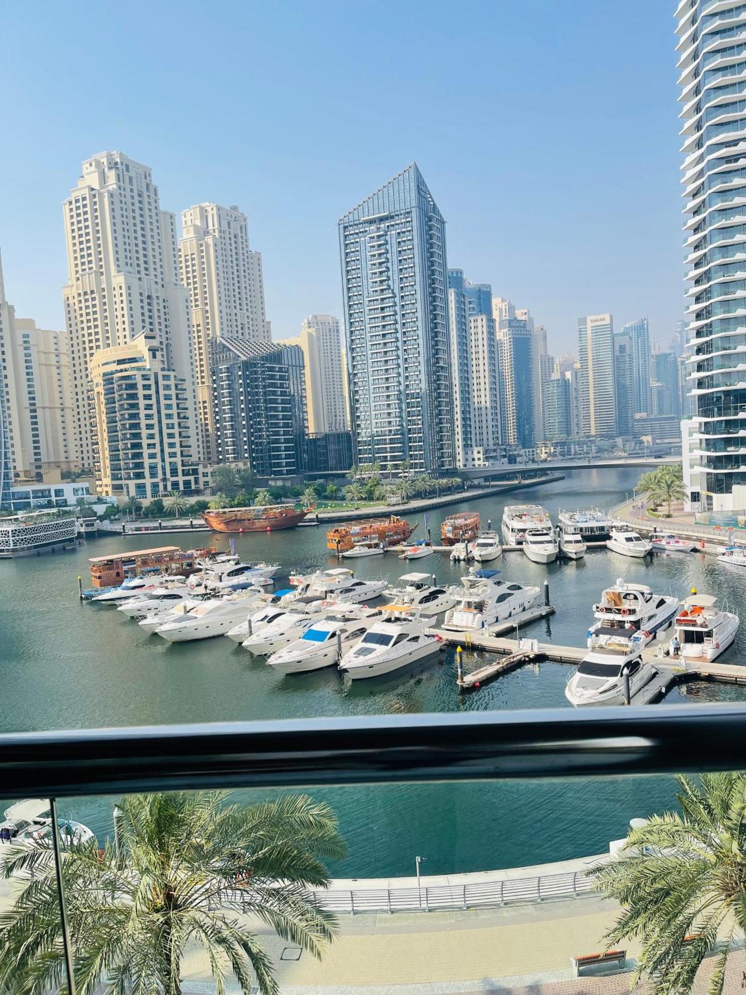 Signature Hotel Apartments And Spa Dubai Eksteriør billede